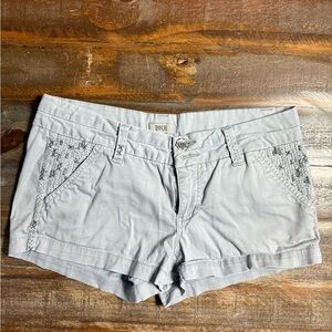 BKE Women's Gray Cargo Shorts—EUC